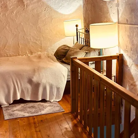 Feriehus Charming Rustic Wine Cellar House In With Fireplace *